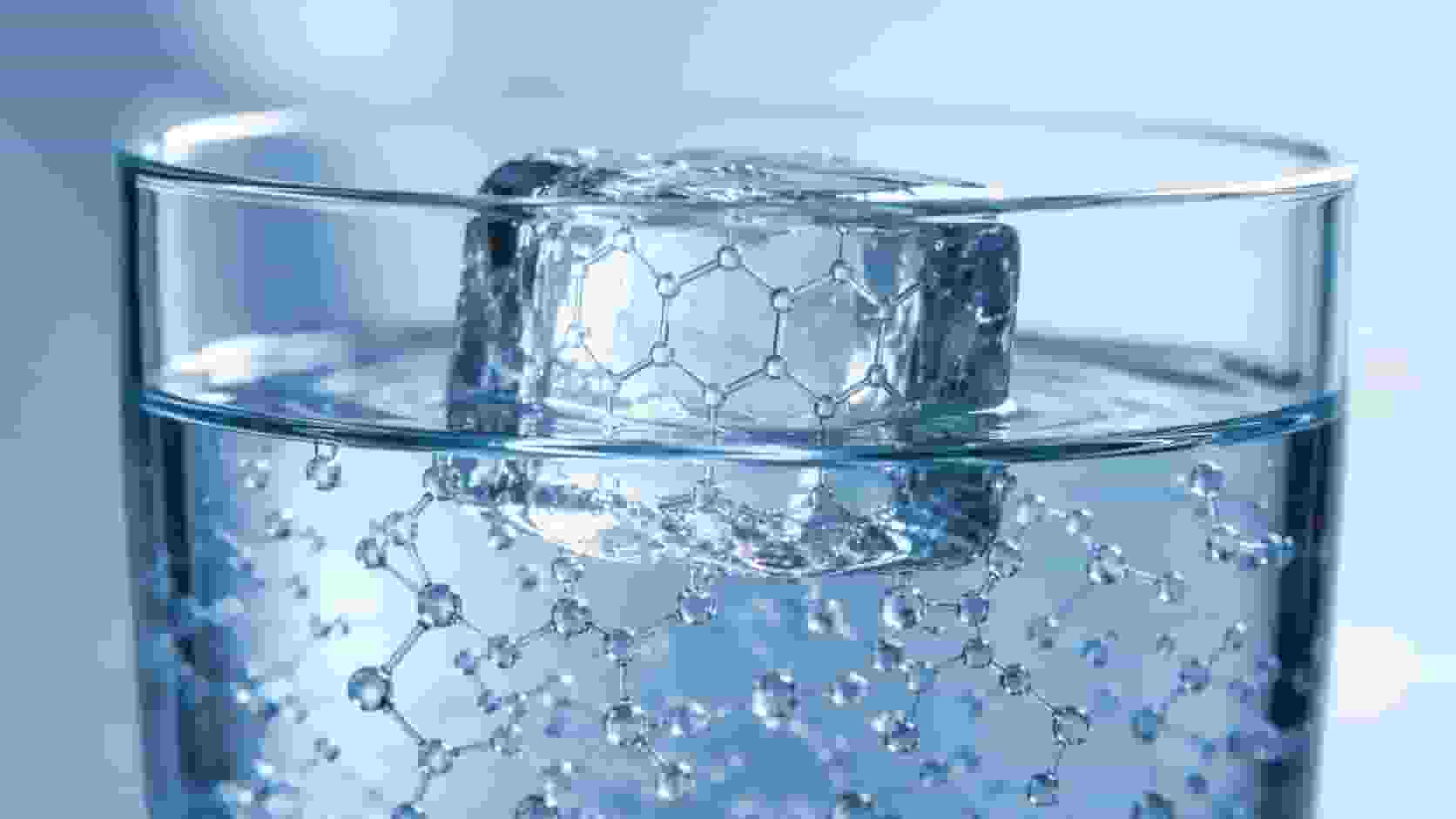 ¿Por qué el hielo flota sobre el agua?